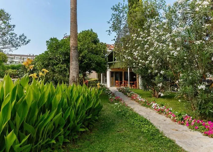 Greenwood Semesteranläggning (resort) 4*
